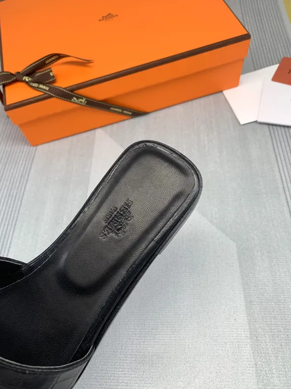 Hermes Shoe 